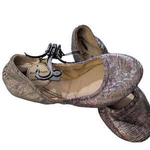 George Iridescent Shimmer Ballet Flats – Women’s Size 8 – Memory Foam Nwt